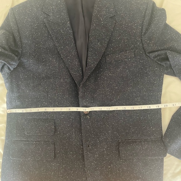 StudioSuits Donegal Tweed 3-piece suit in Blue Fleck. Jacket 40R, pants 32x32. - Picture 3 of 13